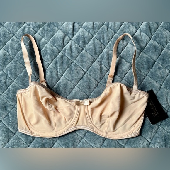 NWT Frederick's of Hollywood Women's Milan Beige Mesh Balconette Bra - Picture 2 of 5